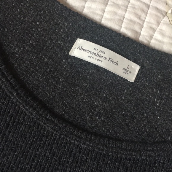 Cropped Abercrombie & Fitch Sweater - Picture 2 of 2